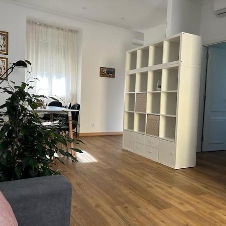 Casa Da Praia Da Poca - Apartamento Lirio Estoril Buitenkant foto